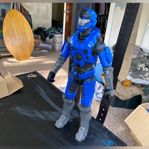 2021 Jazwares Large 12” Halo Infinite Reach Spartan Mark Toy Action Figure Blue - Picture 5 of 10